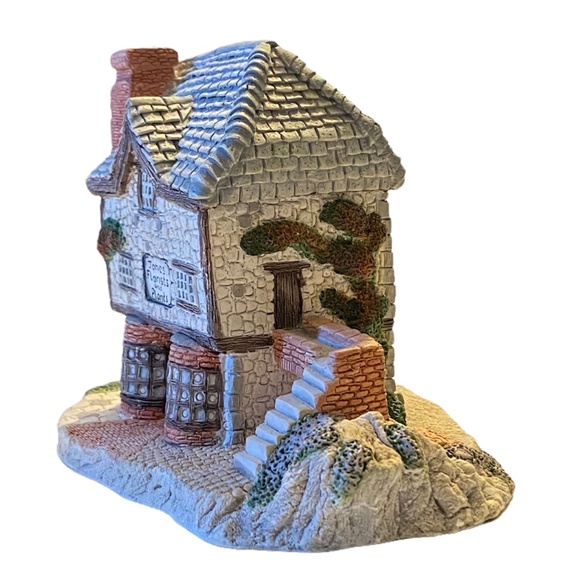 Vintage Naturecraft Figurine Jones Florist #11 by Peter Tomlins 1985 - Picture 6 of 9